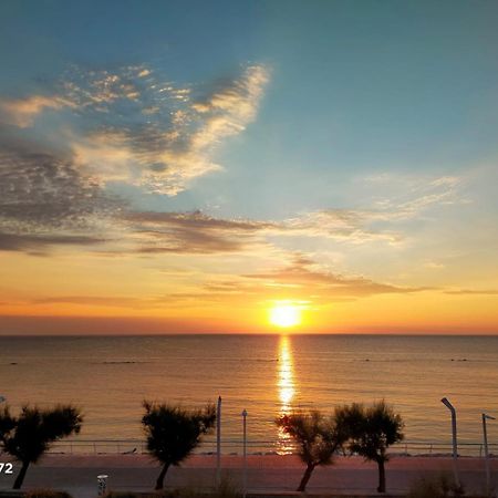 Hotel Metropol Pesaro Eksteriør billede