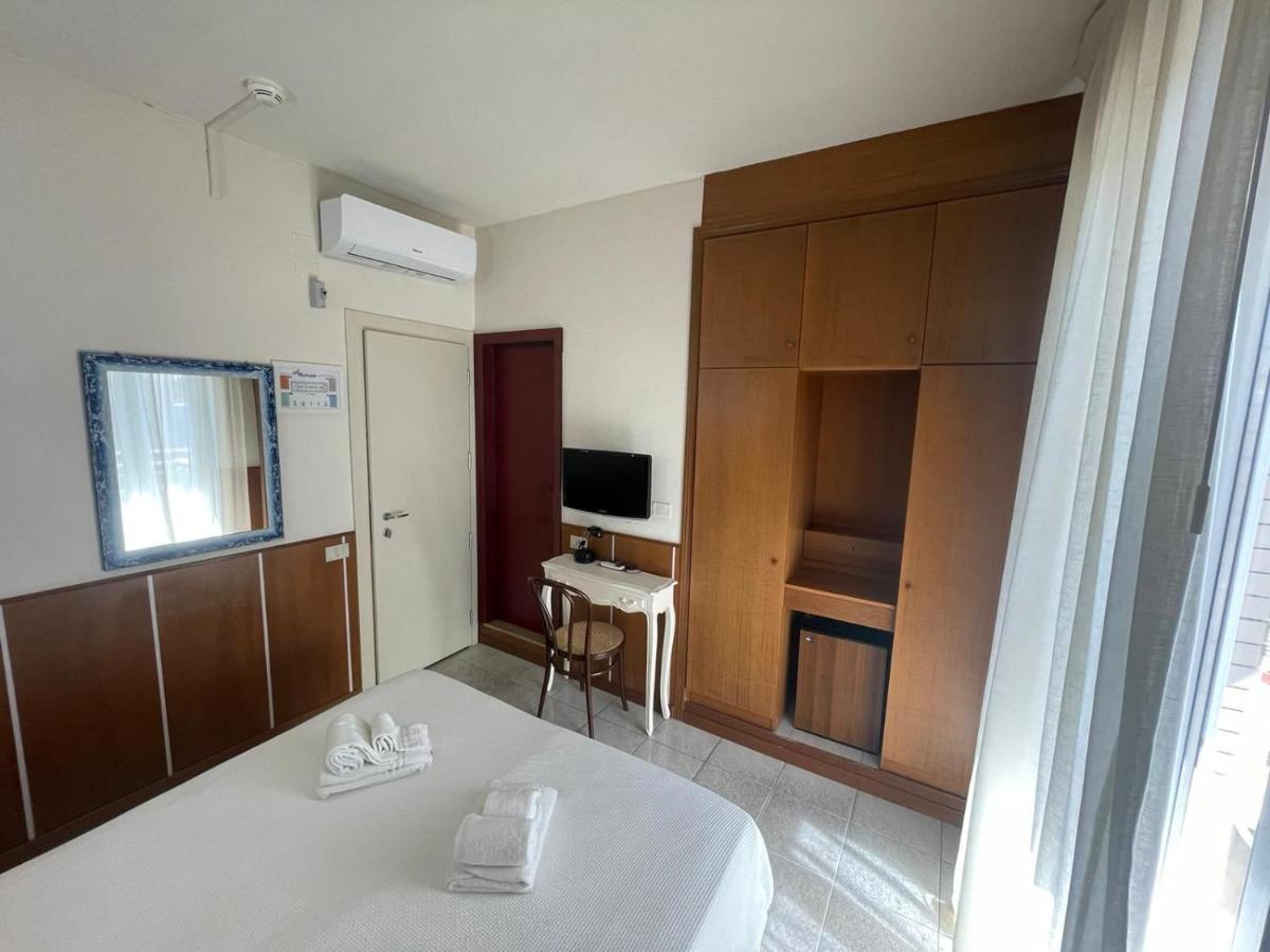 Hotel Metropol Pesaro Eksteriør billede