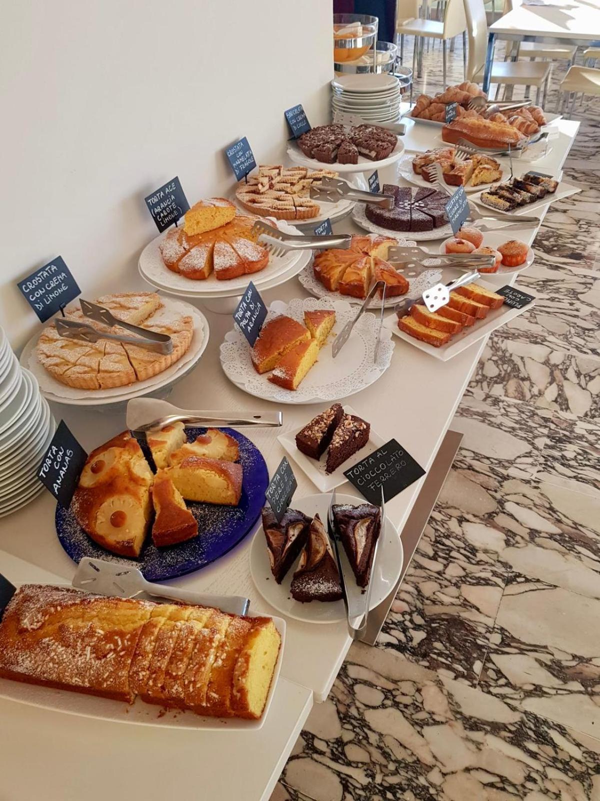 Hotel Metropol Pesaro Eksteriør billede