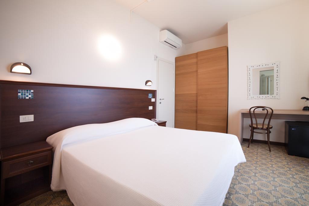 Hotel Metropol Pesaro Eksteriør billede