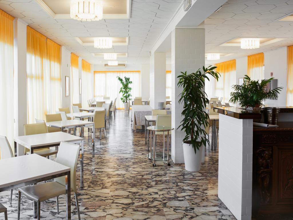 Hotel Metropol Pesaro Eksteriør billede